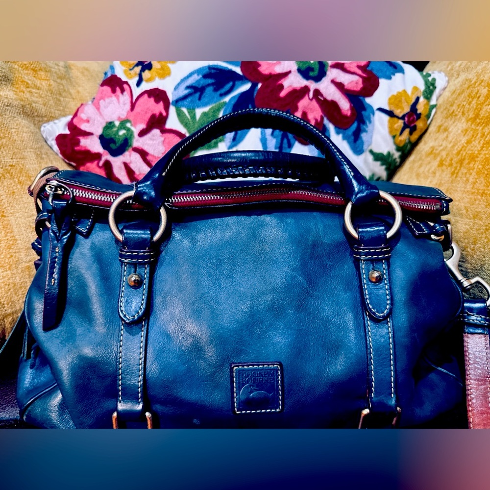 Dooney & Bourke Florentine Satchel (used)